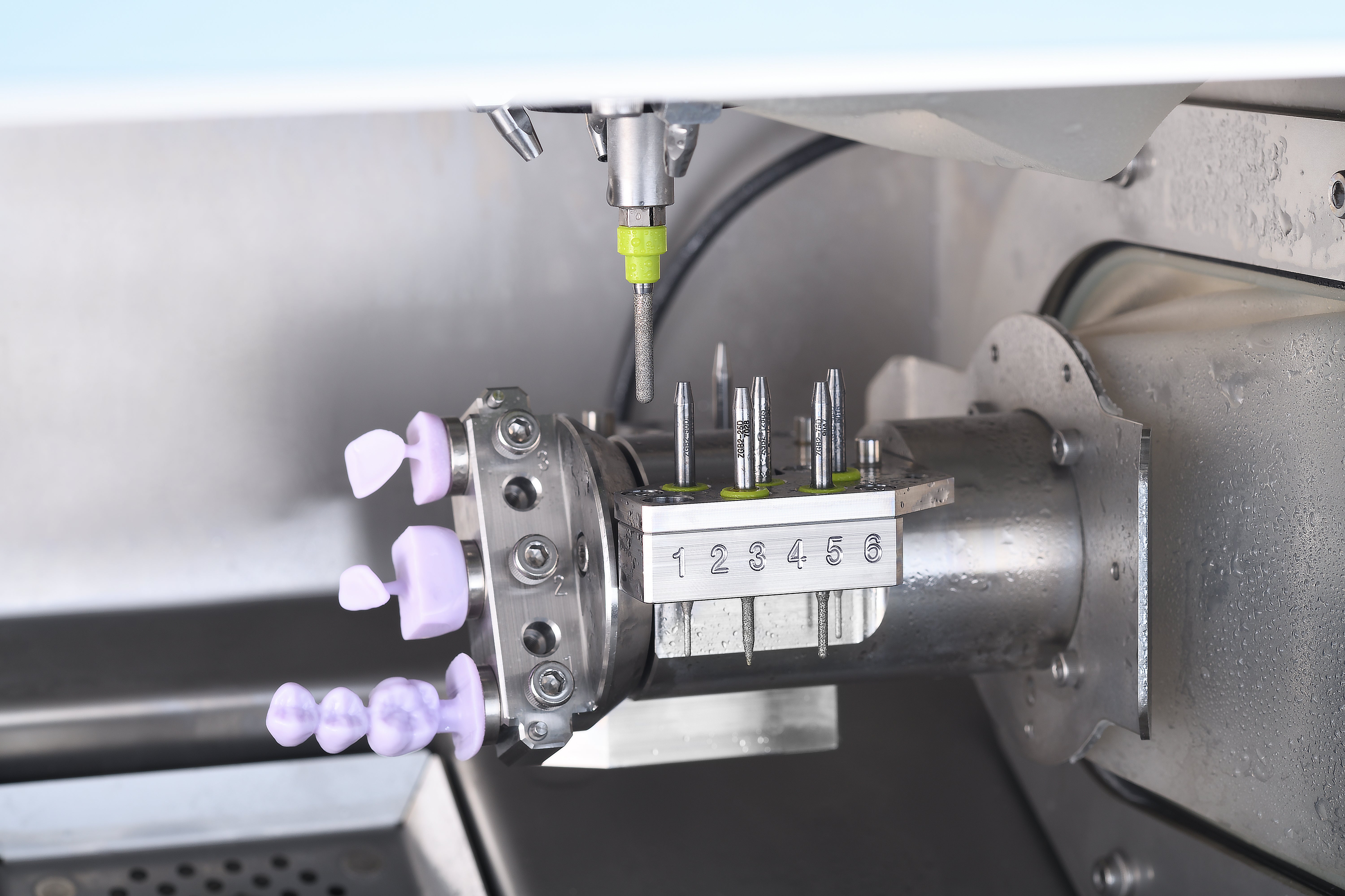 DGSHAPE DWX 43W wet milling machine – DMS Innovation