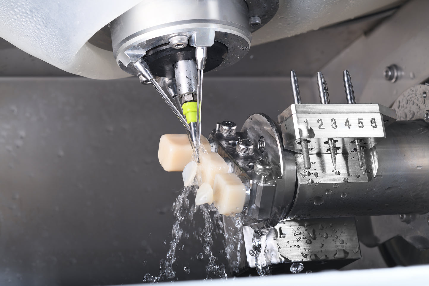 DGSHAPE DWX 43W wet milling machine